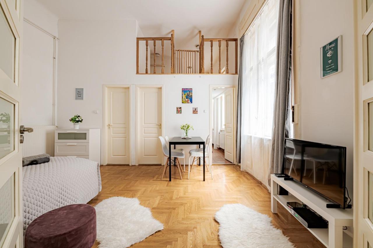 Vintage Home Next To Central Market Hall Budapest Bagian luar foto
