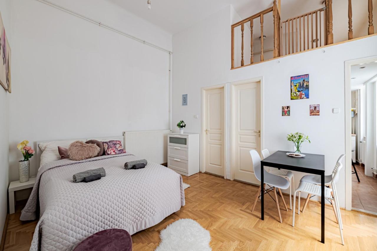 Vintage Home Next To Central Market Hall Budapest Bagian luar foto